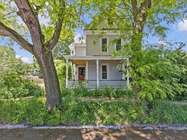 21 Hyde Street, Unit 4, Burlington, VT 05401
