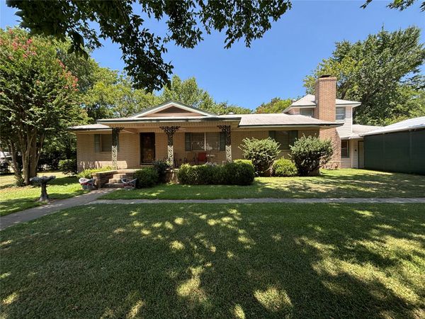 110 S McKinley Avenue , Calera, OK 74730