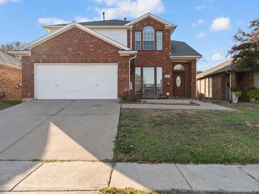 5921 Ash Flat Drive, Fort Worth, TX 76131