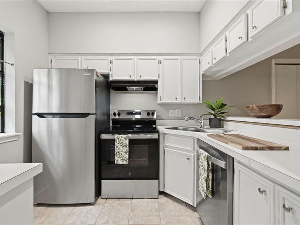 1013 Chestnut ST, Unit B1, San Marcos, TX 78666