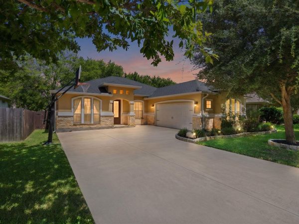 640 Wiltshire DR, Hutto, TX 78634