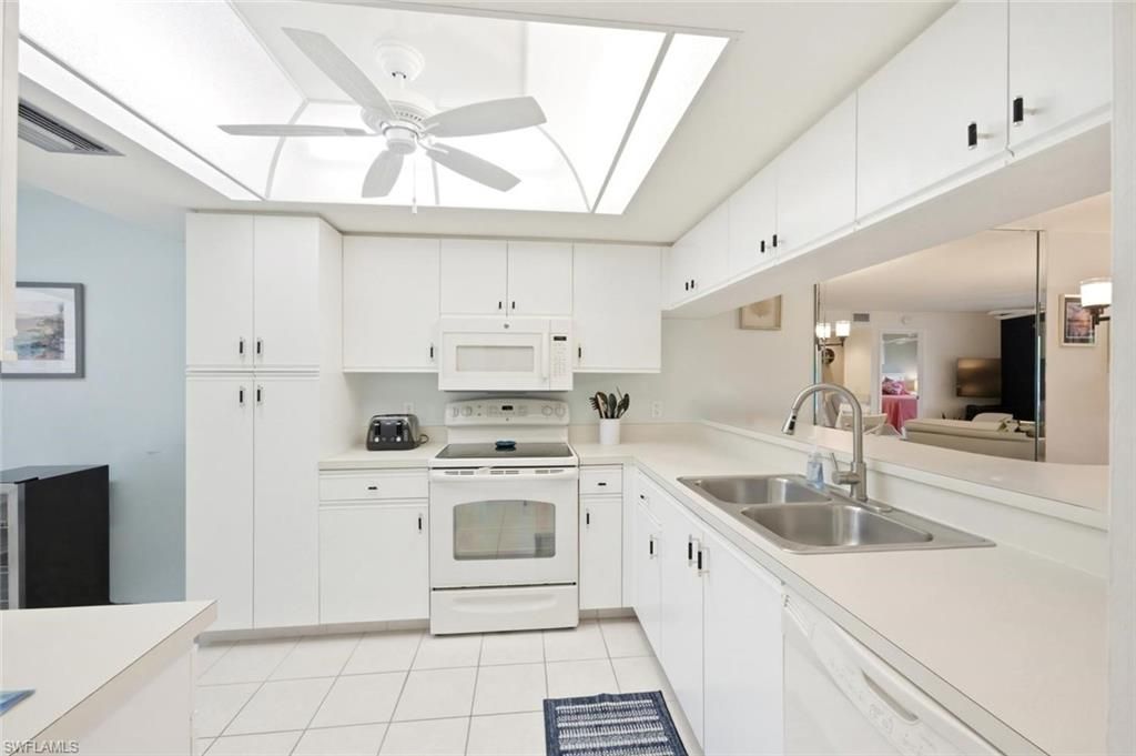 7320 Coventry Ct, Unit 710, Naples, FL 34104 Photo