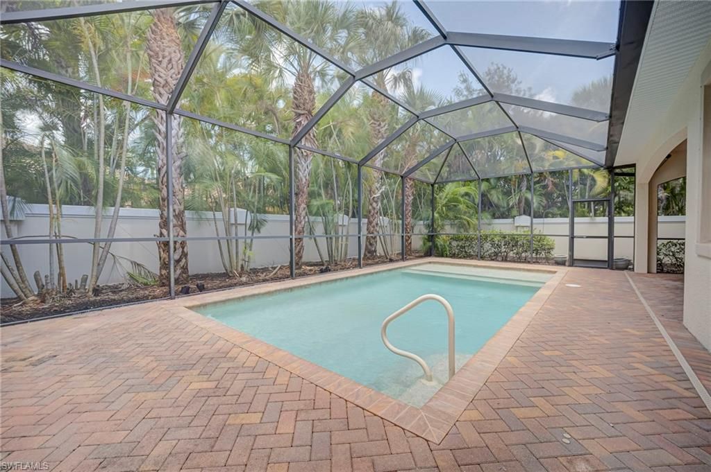 13631 Manchester Way , Naples, FL 34109 Photo