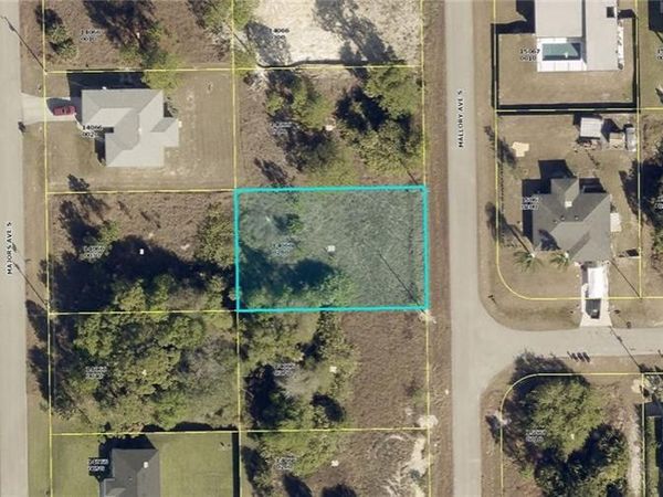 420 Mallory AVE S, LEHIGH ACRES, FL 33974