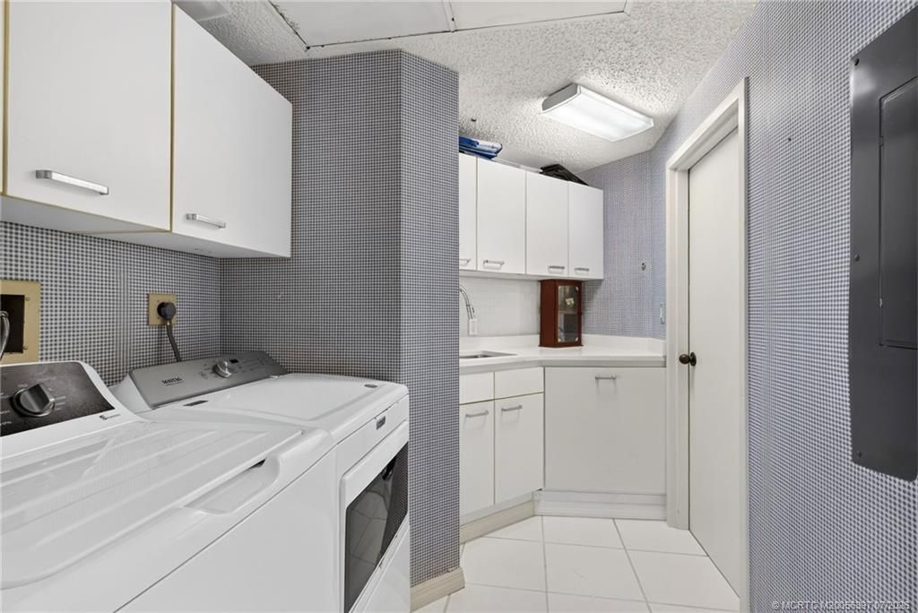 2920 SE Dune Drive, Unit 210, Stuart, FL 34996 Photo
