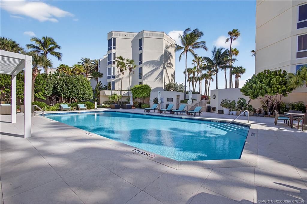 2920 SE Dune Drive, Unit 210, Stuart, FL 34996 Photo