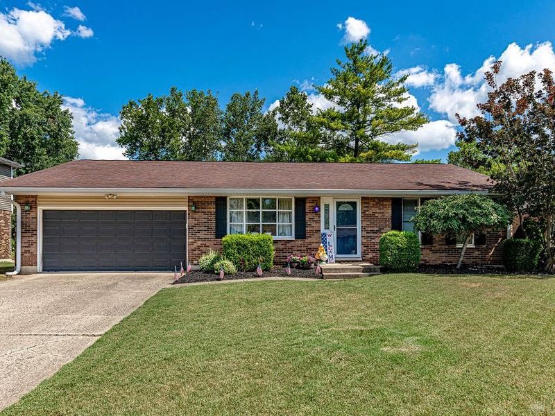 8530 Kingston Drive, Franklin Township, OH 45005 Photo 2