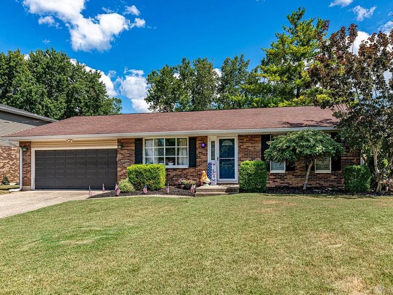 8530 Kingston Drive, Franklin Township, OH 45005 Photo 3