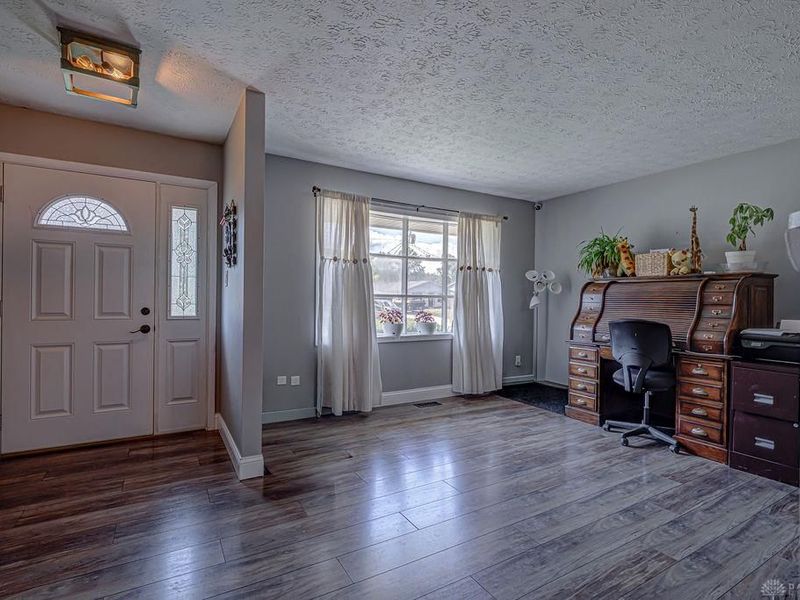 8530 Kingston Drive, Franklin Township, OH 45005 Photo 6