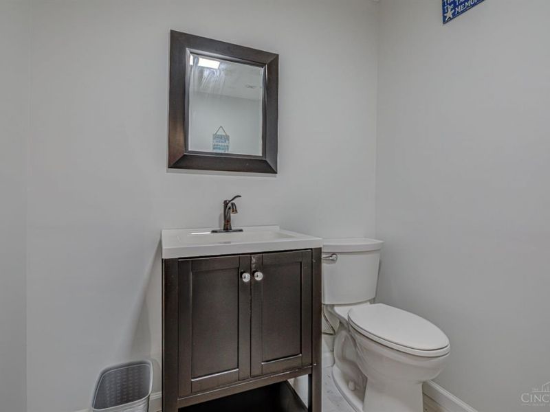 8530 Kingston Drive, Franklin Twp, OH 45005 Photo 22
