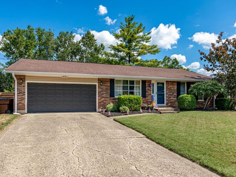 8530 Kingston Drive, Franklin Twp, OH 45005 Photo 3