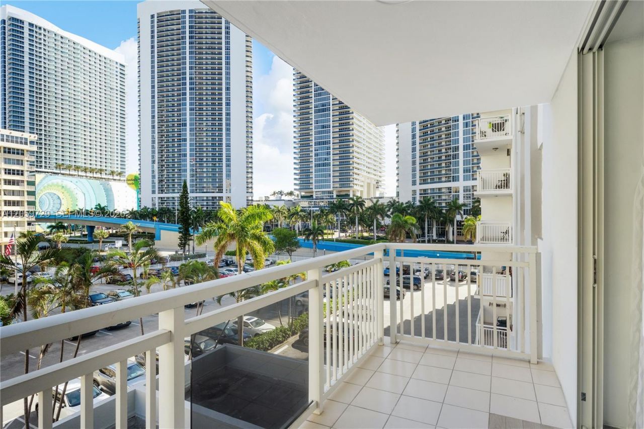 1849 S Ocean Dr , Unit 407, Hallandale Beach, FL 33009 Photo
