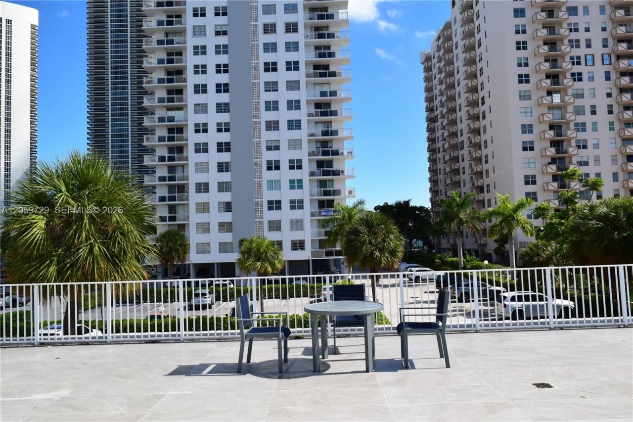1849 S Ocean Dr , Unit 407, Hallandale Beach, FL 33009 Photo