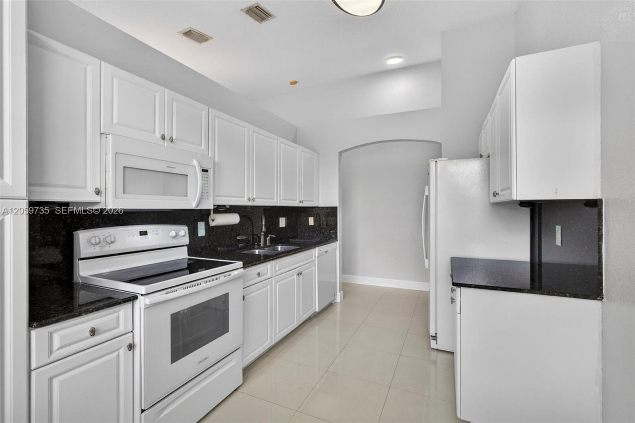 2151 Umbrella Cay, West Palm Beach, FL 33411 Photo