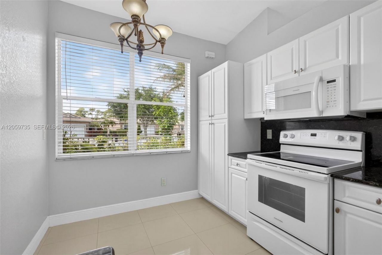 2151 Umbrella Cay, West Palm Beach, FL 33411 Photo