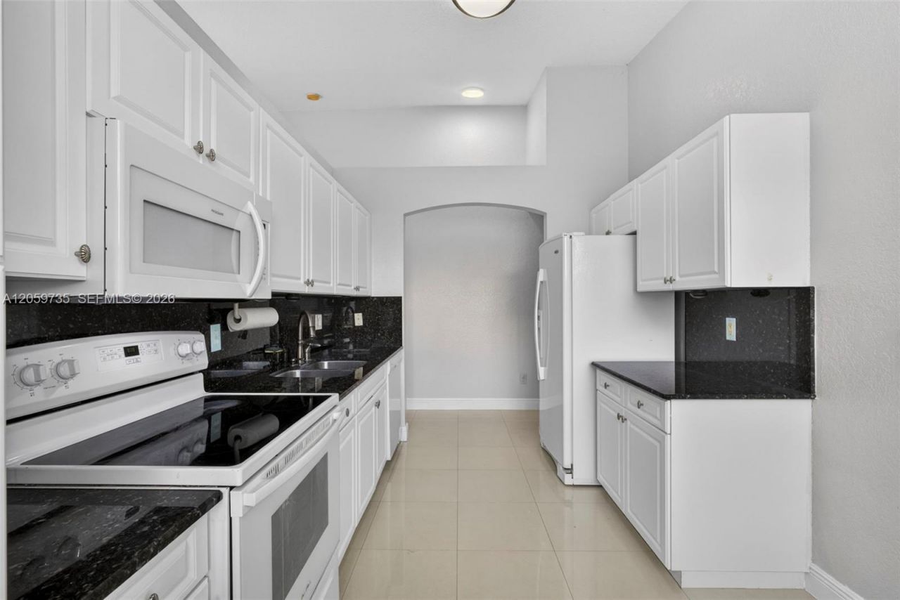 2151 Umbrella Cay, West Palm Beach, FL 33411 Photo