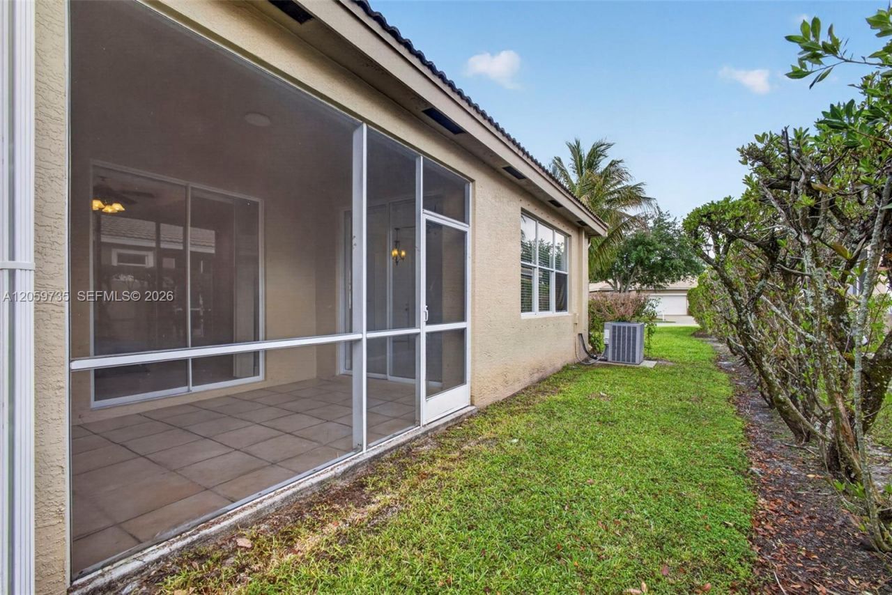 2151 Umbrella Cay, West Palm Beach, FL 33411 Photo