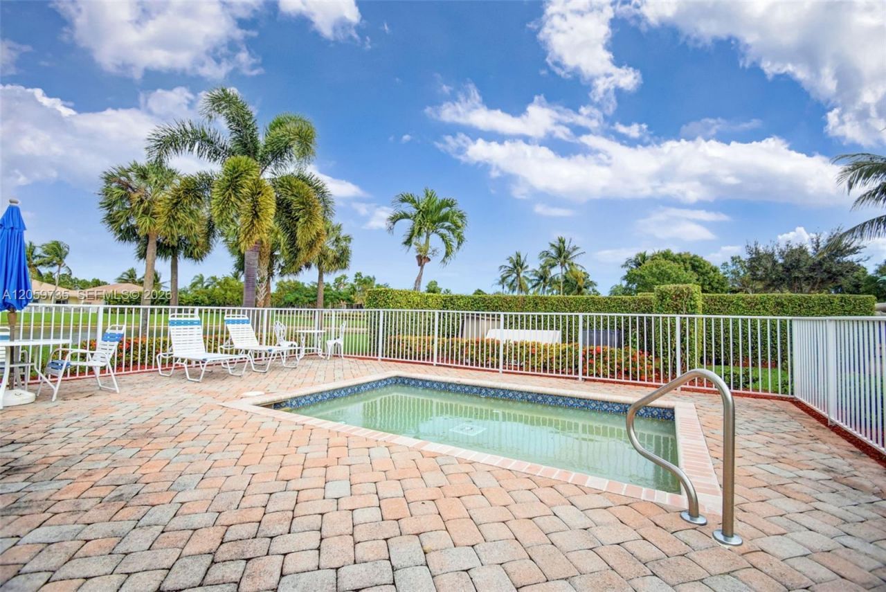 2151 Umbrella Cay, West Palm Beach, FL 33411 Photo
