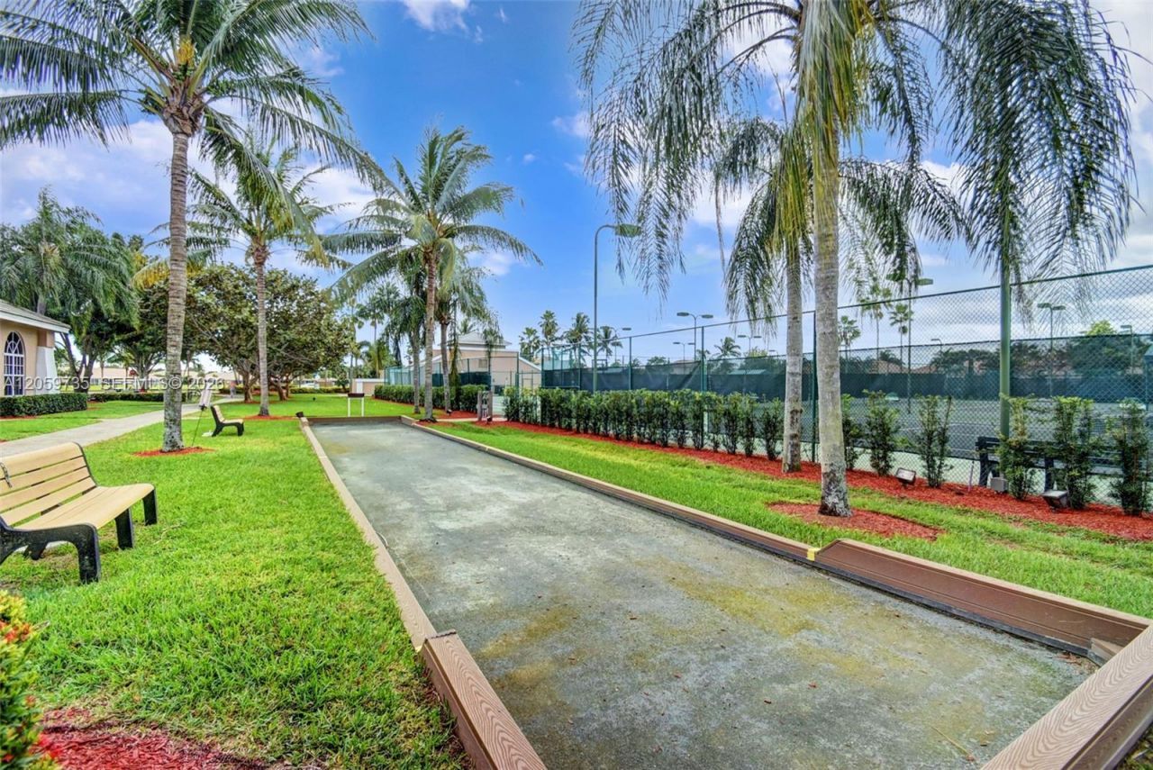 2151 Umbrella Cay, West Palm Beach, FL 33411 Photo