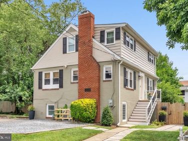 5110 N 19TH ROAD N, ARLINGTON, VA 22207