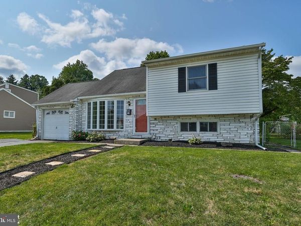1925 COLUMBINE AVENUE, BETHLEHEM, PA 18018