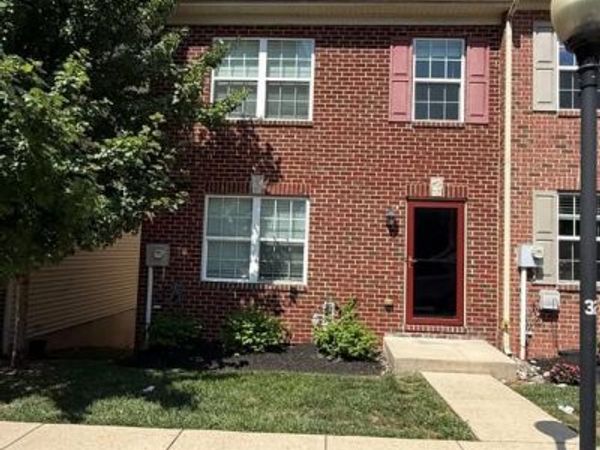 135 S CHARLOTTE STREET, POTTSTOWN, PA 19464