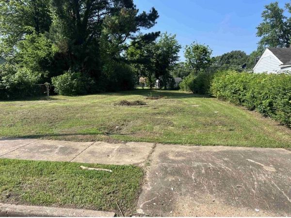 301 FLYNN RD, Memphis, TN 38109