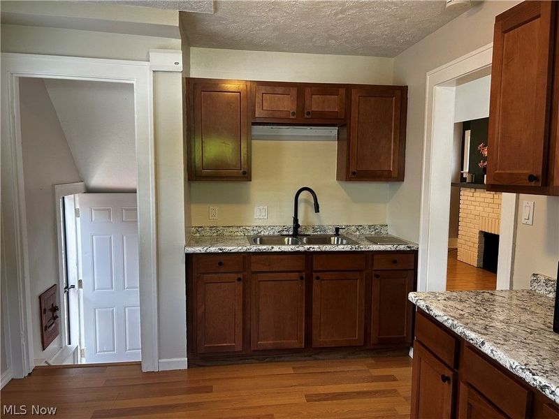 3383 W 128th Street, Cleveland, OH 44111 Photo 3