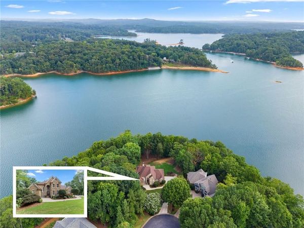 2819 NE Point Overlook , Gainesville, GA 30501