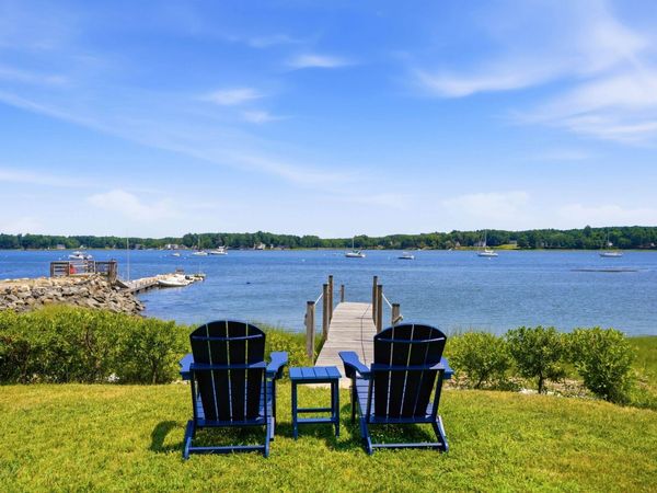 19 Wentworth Terrace, Dover, NH 03820