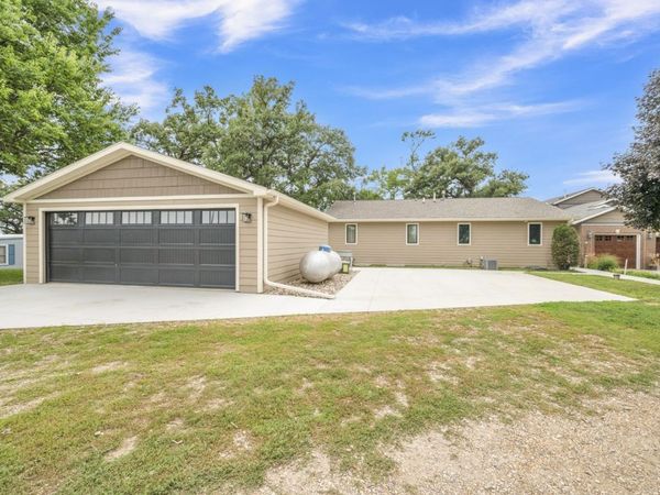 10585 Crowley Avenue , Unit A, Spirit Lake, IA 51360