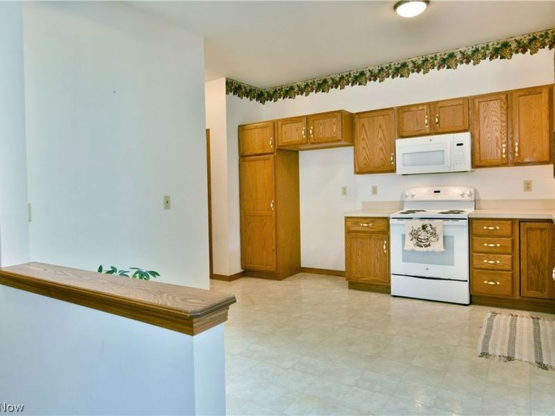 24 Abbington Drive NW, Warren, OH 44481 Photo 23