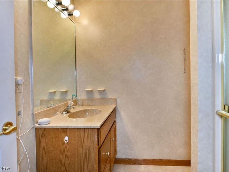 24 Abbington Drive NW, Warren, OH 44481 Photo 48