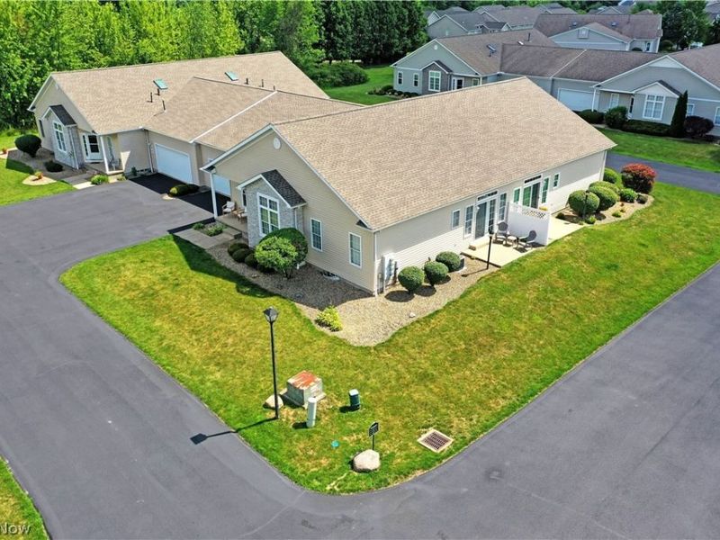 24 Abbington Drive NW, Warren, OH 44481 Photo 7