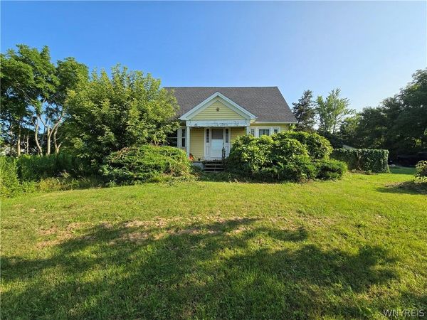 4781 Lower Mountain Road, Lockport, NY 14094