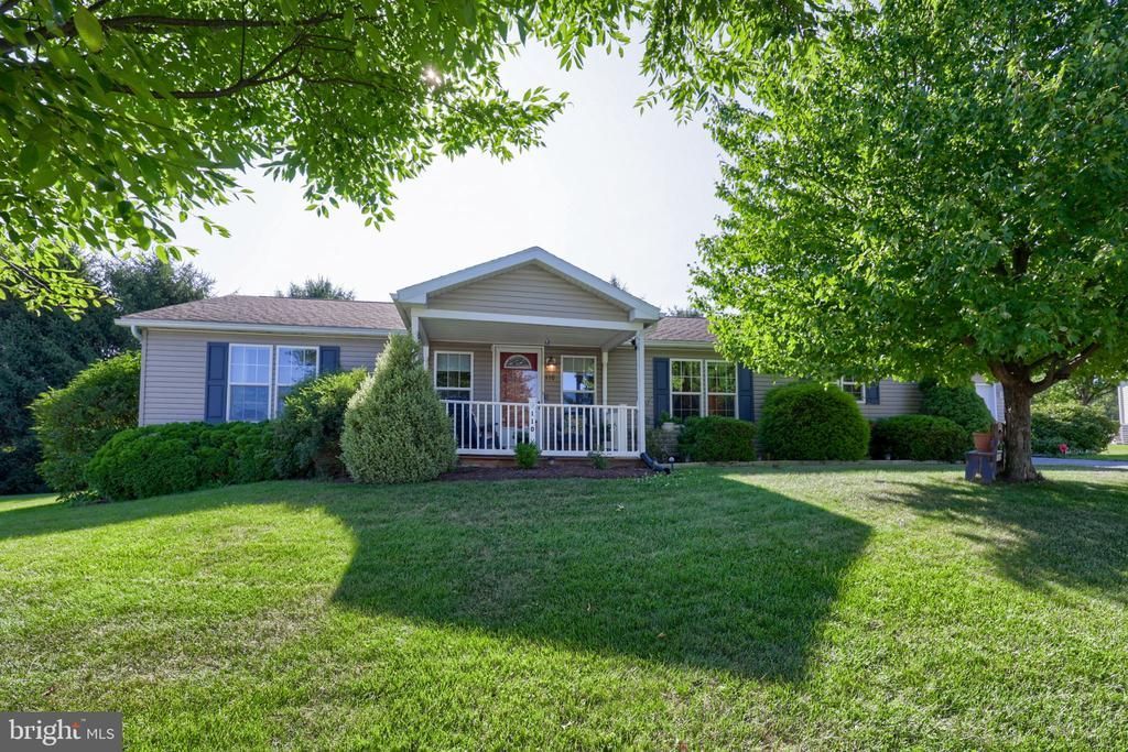 110 HOMESTEAD DRIVE , STEVENS, PA 17578