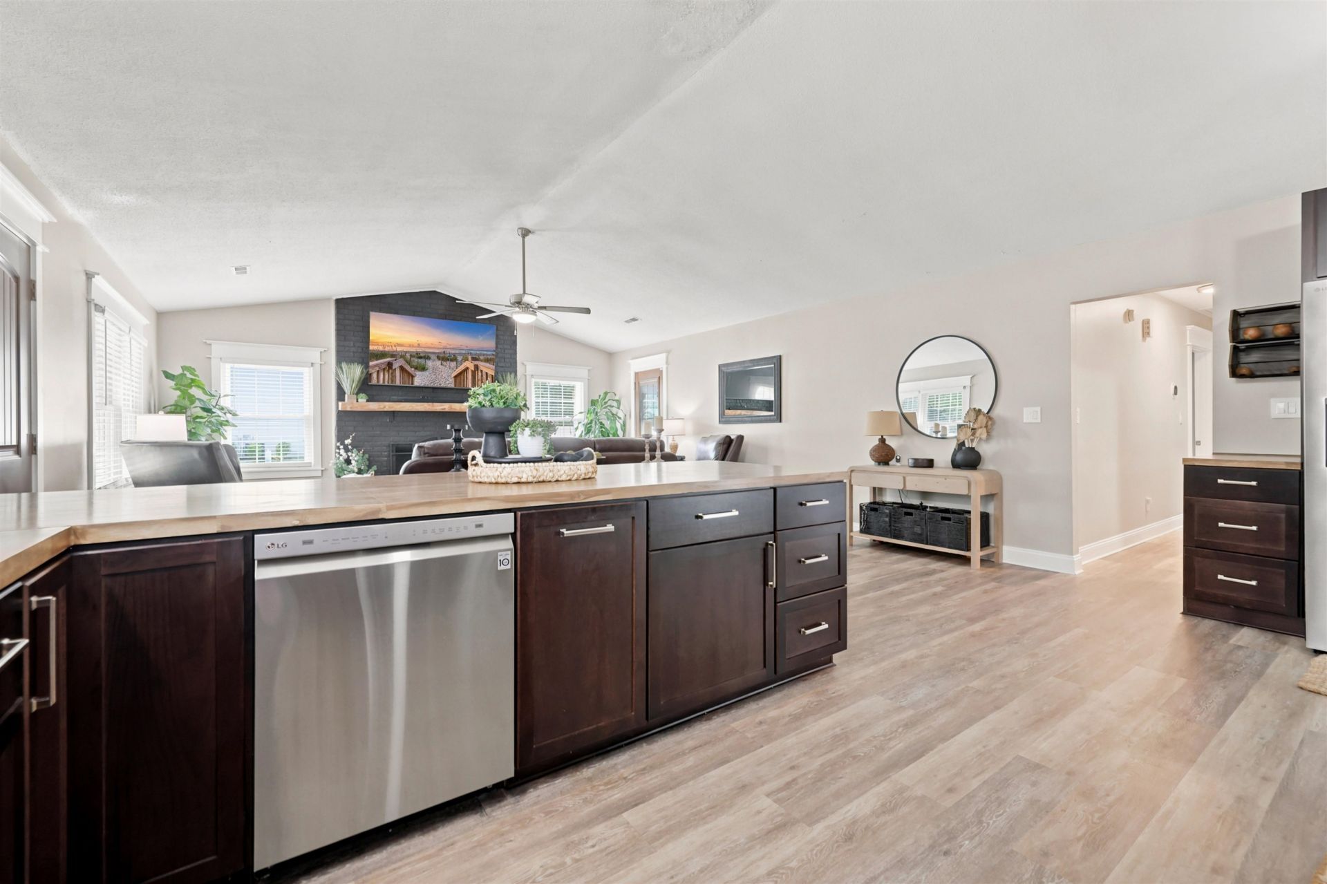 946 Fox Hollow Rd.  Photo 13