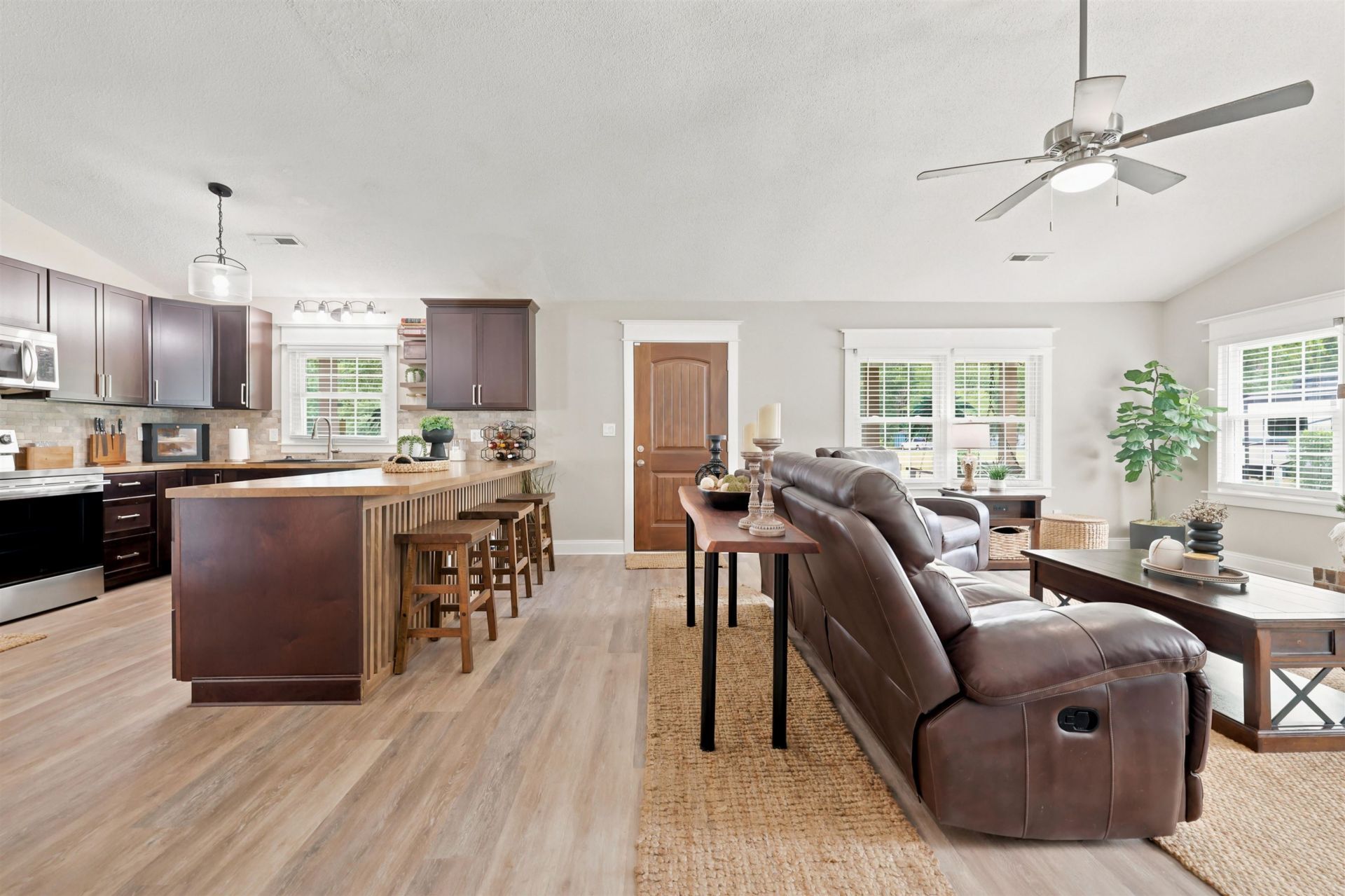 946 Fox Hollow Rd.  Photo 17