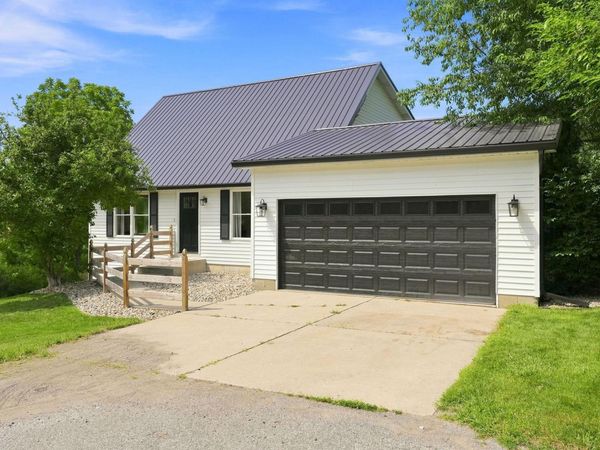 11975 W W State Road 120 Road, Middlebury, IN 46540