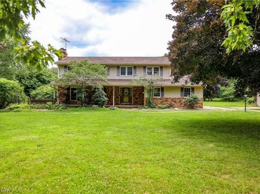 3210 Vanderhoof Road, Clinton, OH 44216