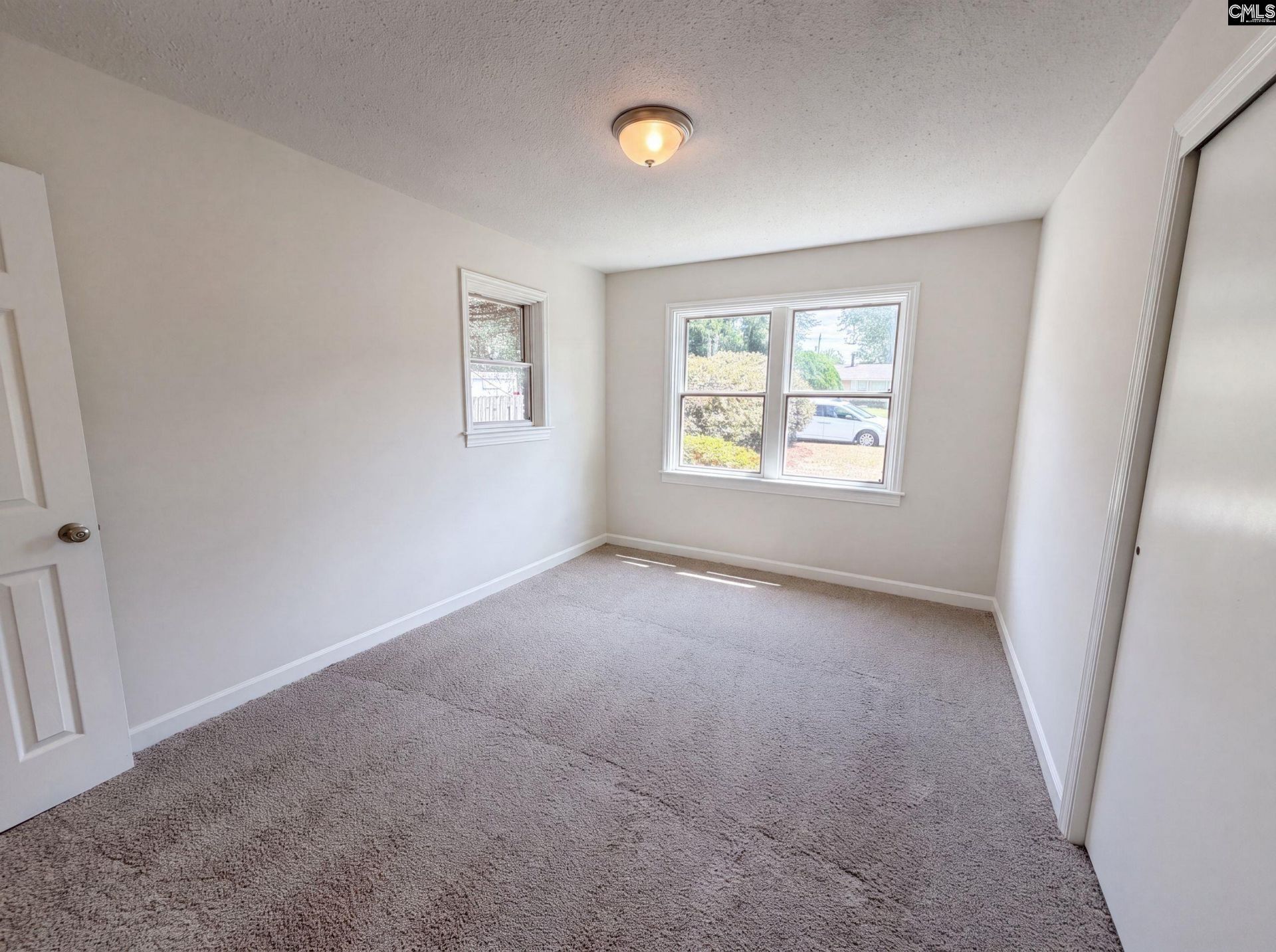 1810 Pennfield Drive Photo 10