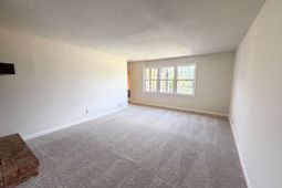 1810 Pennfield Drive photo 4