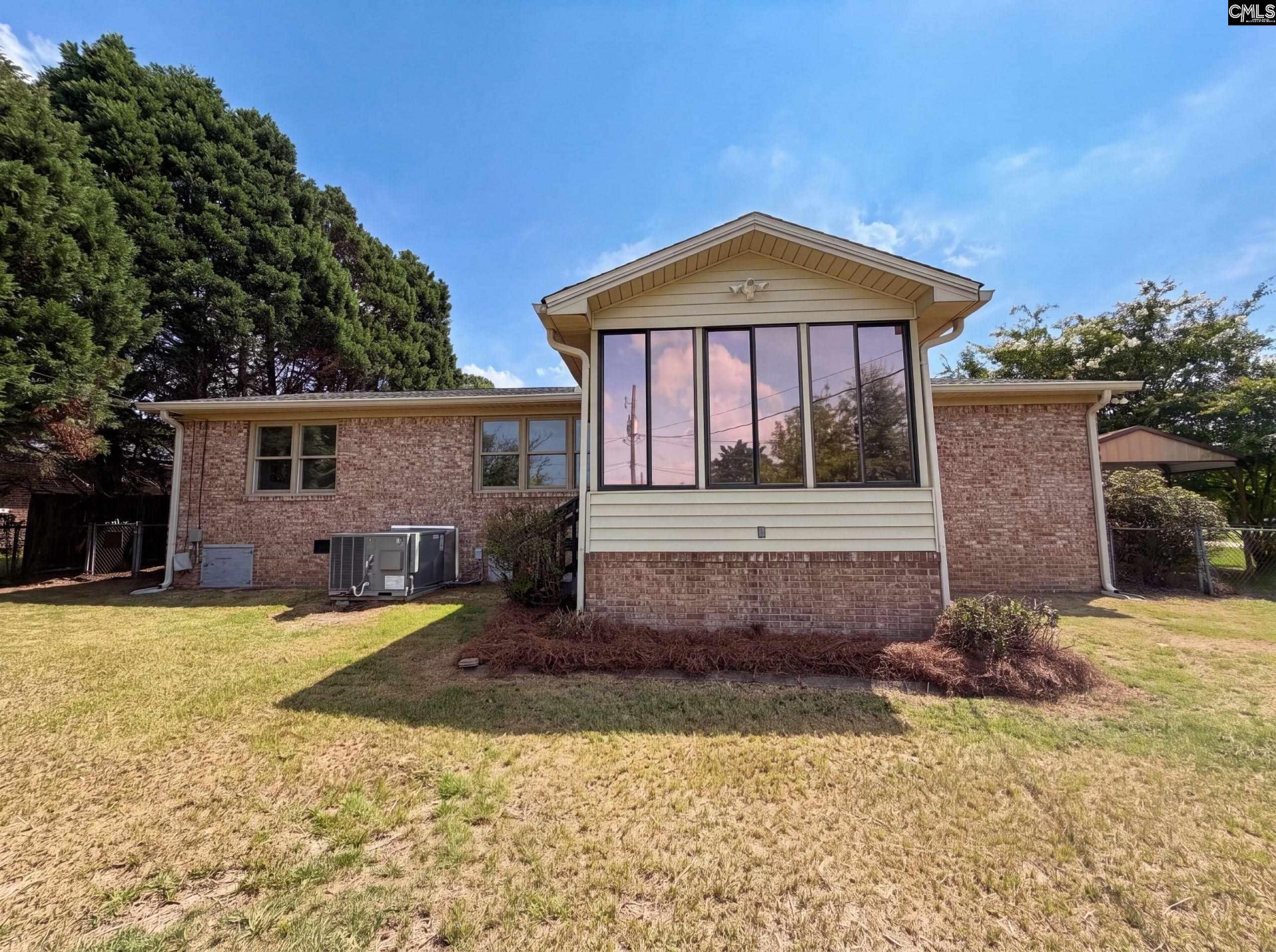 1810 Pennfield Drive Photo 5