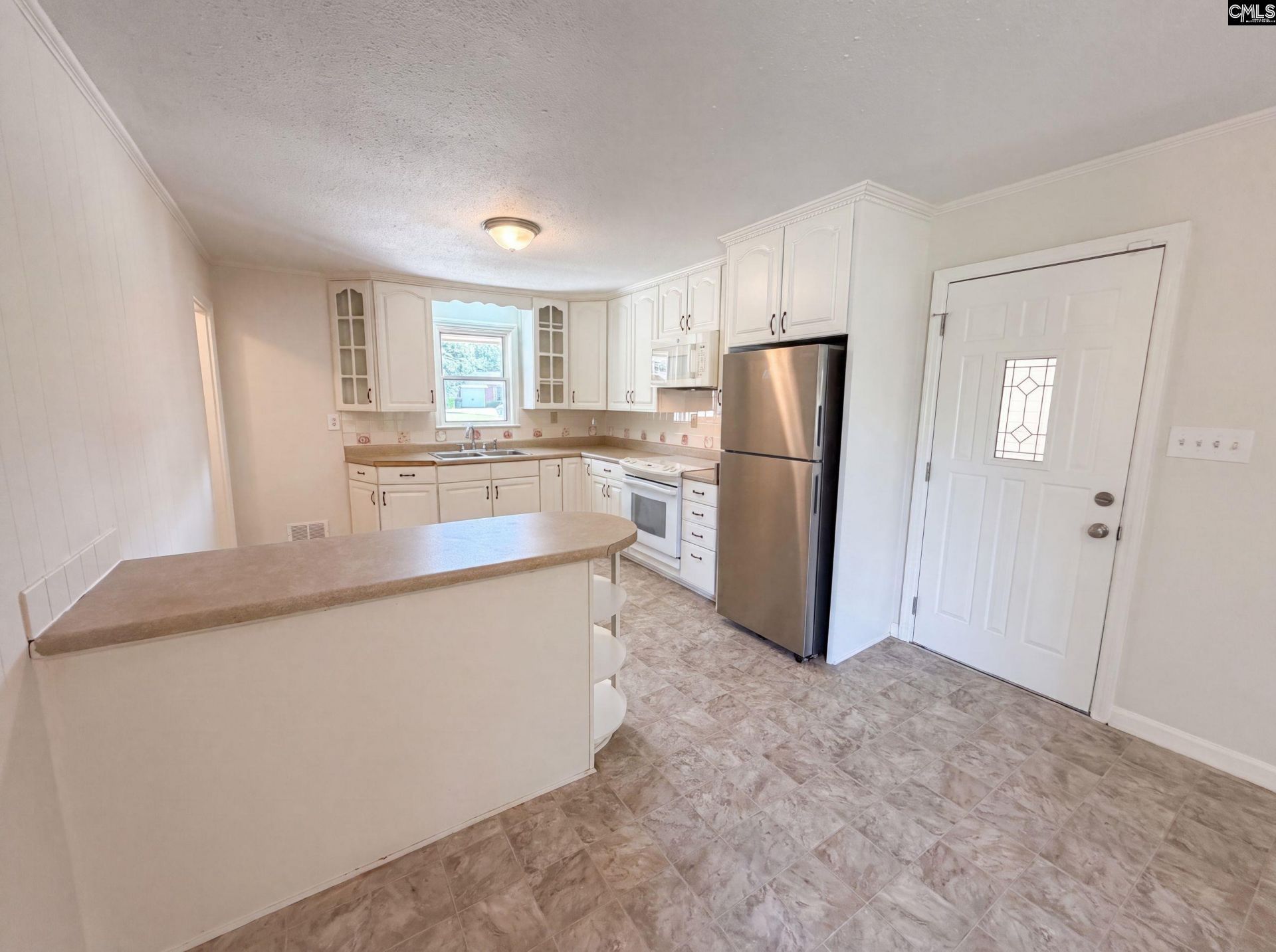 1810 Pennfield Drive Photo 7