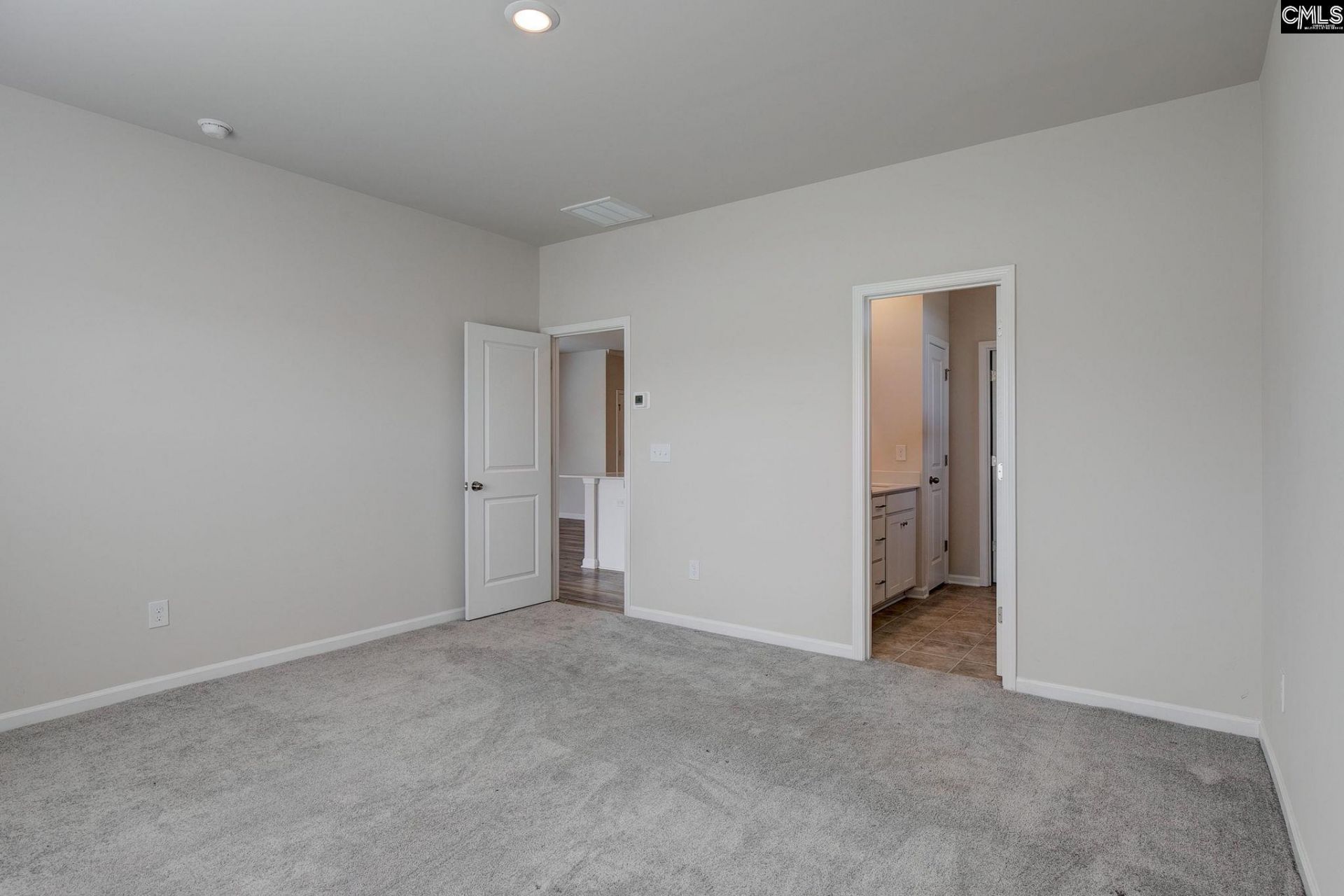 409 Delaware Street Photo 10