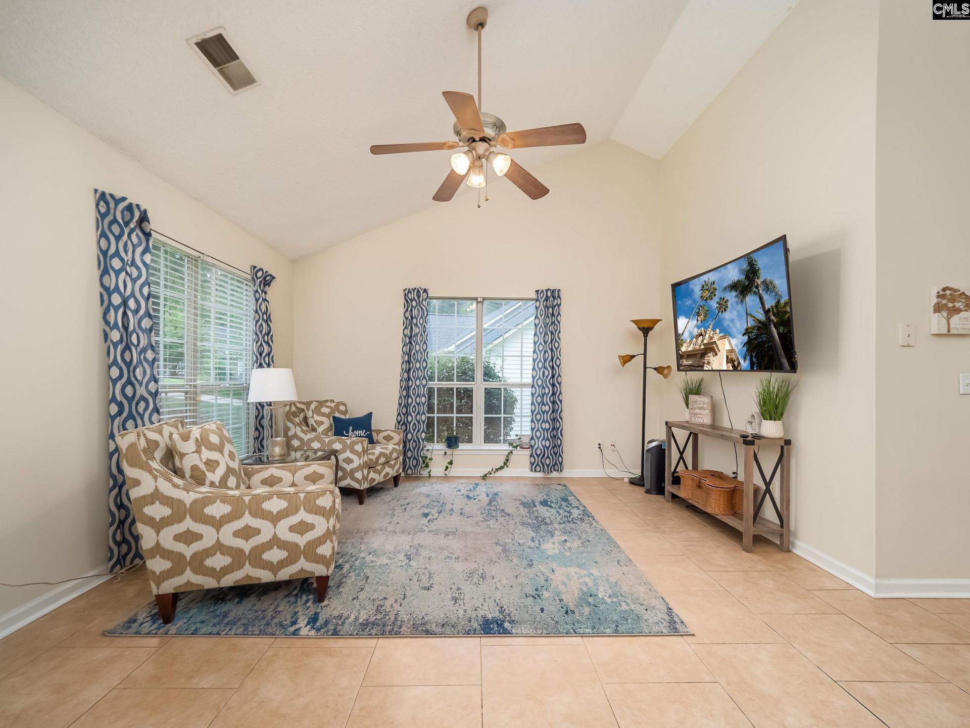 204 Scanley Road Photo 4