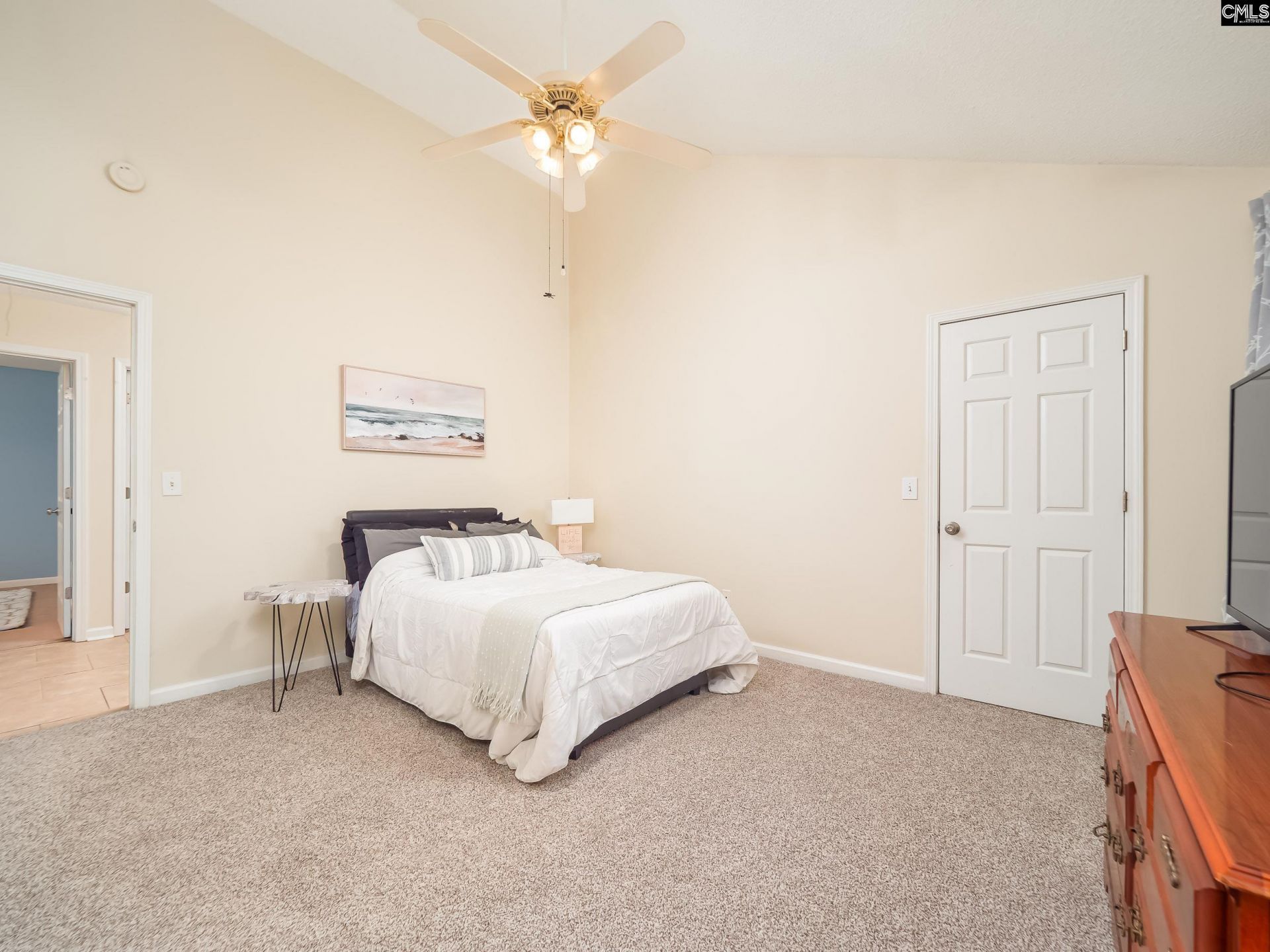204 Scanley Road Photo 8