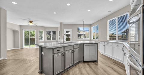 5835 Ingleston Drive, Sparks, NV 89436 Photo