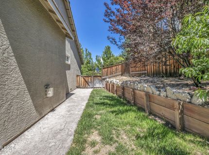 5835 Ingleston Drive, Sparks, NV 89436 Photo