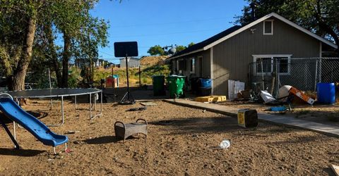 305 W 2nd Avenue, Sun Valley, NV 89433 Photo